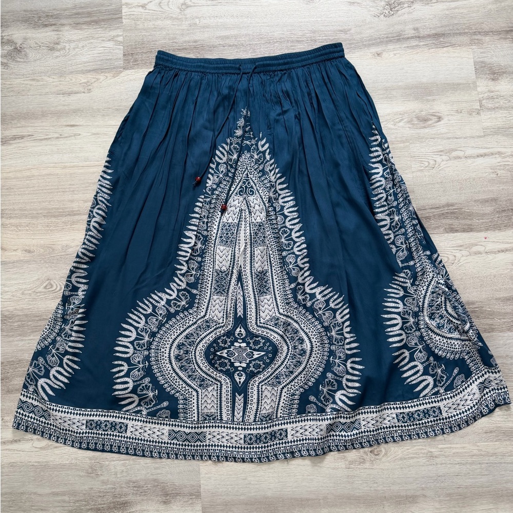 Elegant Blue and White Patterned maxi  Skirt boho